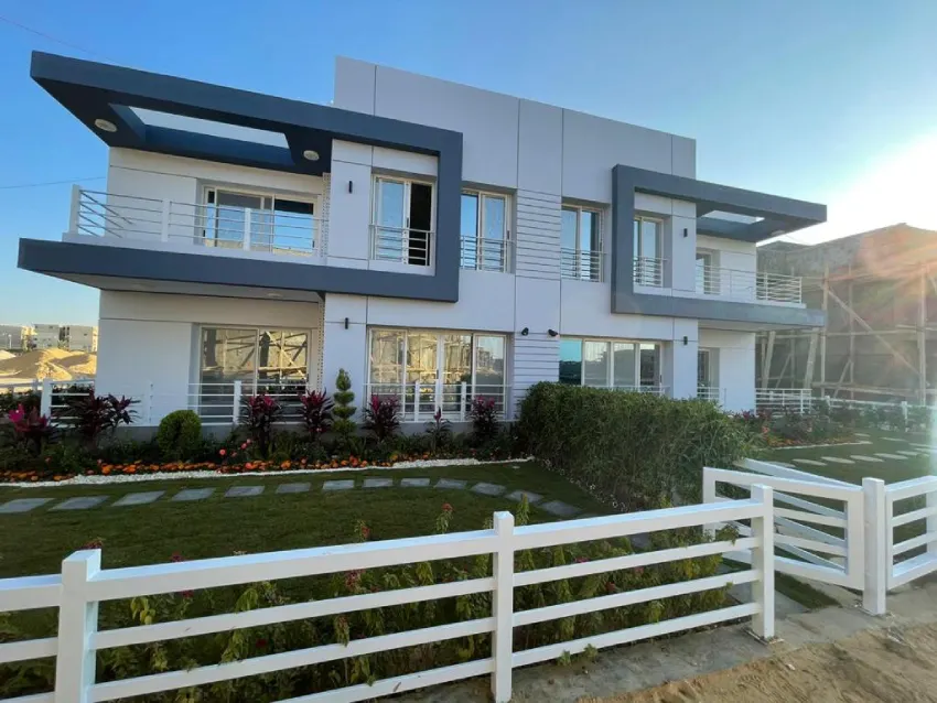 ذا وتر واى فيلا القاهرة الجديدة The Waterway Villas بمقدم 10%